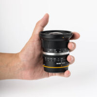 NiSi-9mm-f2-8-Sunstar-Super-Wide-Angle-ASPH-With-Hand